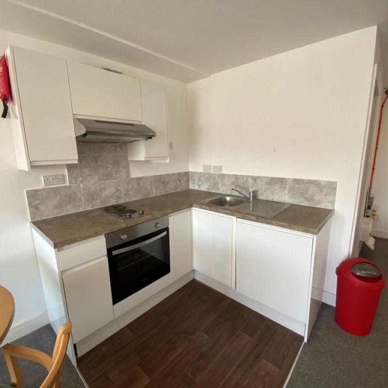 Commercial Road, Portsmouth, 1 bedroom, Flat