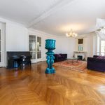 Appartement de 280 m² avec 1 chambre(s) en location à Paris 3e Arrondissement