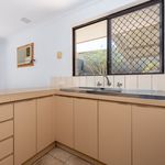 Rent 3 bedroom house of 696 m² in Perth