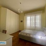 Affitto 6 camera appartamento di 158 m² in Firenze