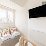 Rent 1 bedroom apartment of 10 m² in Paris 17e Arrondissement