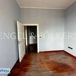 Rent 4 bedroom apartment of 140 m² in Napoli