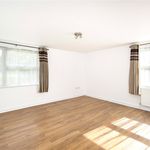 Rent 1 bedroom apartment of 531 m² in London