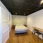 Rent 7 bedroom house of 120 m² in Saint-Denis