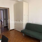 Affitto 3 camera appartamento di 107 m² in Cernusco sul Naviglio