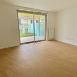 Rent 3 bedroom apartment of 61 m² in Suresnes