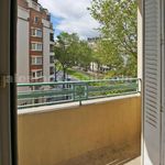 Rent 4 bedroom apartment of 86 m² in Paris