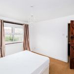 Rent 3 bedroom flat in Epping