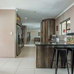 Rent 6 bedroom house in Stellenbosch