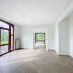 Rent 5 bedroom house of 325 m² in Perwez