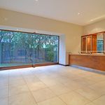 Rent 5 bedroom house of 803 m² in Johannesburg