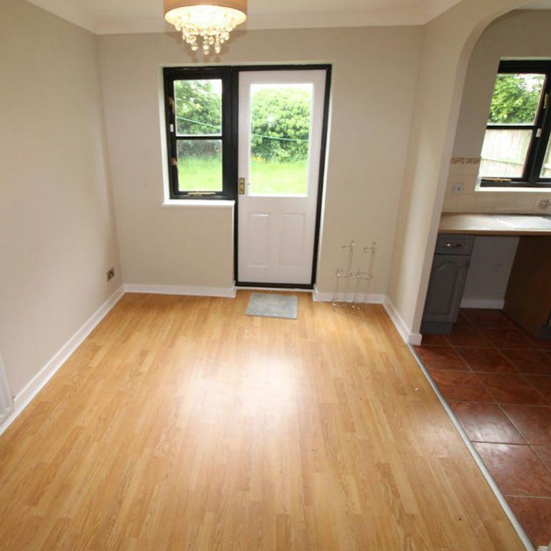 3 Bedroom Property For Rent in Burton On Trent - £995 pcm Branston