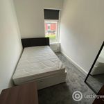 Rent 5 bedroom house in Salford