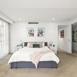 Rent 3 bedroom apartment in Gold Coast