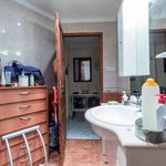 Rent a room of 68 m² in València