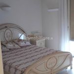 Affitto 3 camera appartamento di 75 m² in Desenzano del Garda