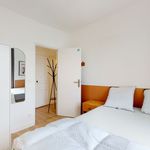Appartement de 9 m² avec 3 chambre(s) en location à Paris