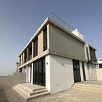 Rent 4 bedroom house of 333 m² in Dubai