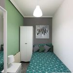 Rent a room of 125 m² in Alcalá de Henares