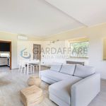 Rent 4 bedroom house of 210 m² in Desenzano del Garda