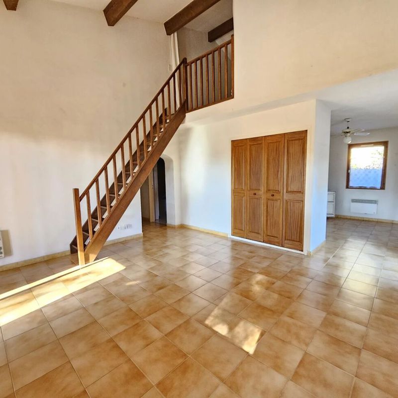 Louer maison de 3 pièces 80 m² 1 200 € à Mérindol (84360) : une annonce Arthurimmo.com