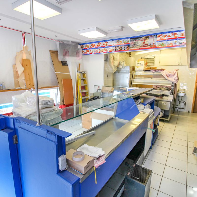 fully equipped corner fast food outlet Chalkwell