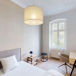 Rent a room of 88 m² in Berlin