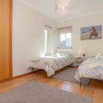 Rent 2 bedroom apartment of 80 m² in Alto do Forno