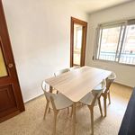 Rent a room of 125 m² in Valencia