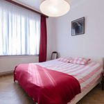 Rent 1 bedroom apartment of 85 m² in Etterbeek
