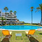 Rent 2 bedroom apartment of 195 m² in Marbella