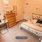 Rent 4 bedroom house in Preston
