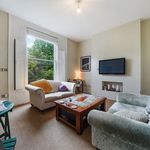 Rent 1 bedroom flat of 579 m² in London