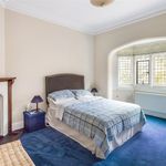 Rent 5 bedroom house in Woking