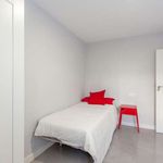 Rent a room of 65 m² in Valencia