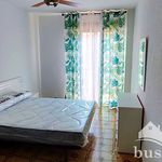 Alquilo 4 dormitorio apartamento de 130 m² en Boiro
