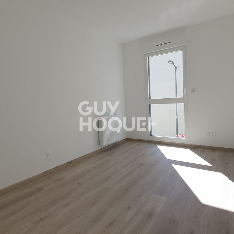 LOCATION : appartement T3 (59 m²) à DECINES CHARPIEU