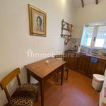 Rent 2 bedroom apartment of 30 m² in Napoli