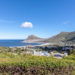 Rent 2 bedroom house of 1215 m² in Cape Town