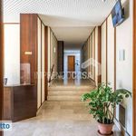 Affitto 4 camera appartamento di 165 m² in Palermo