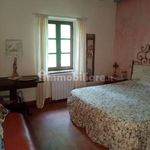 Affitto 4 camera casa di 85 m² in Perugia