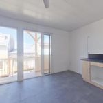 Rent 2 bedroom apartment of 56 m² in Melun