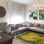 Affitto 4 camera appartamento di 150 m² in Reggio Emilia