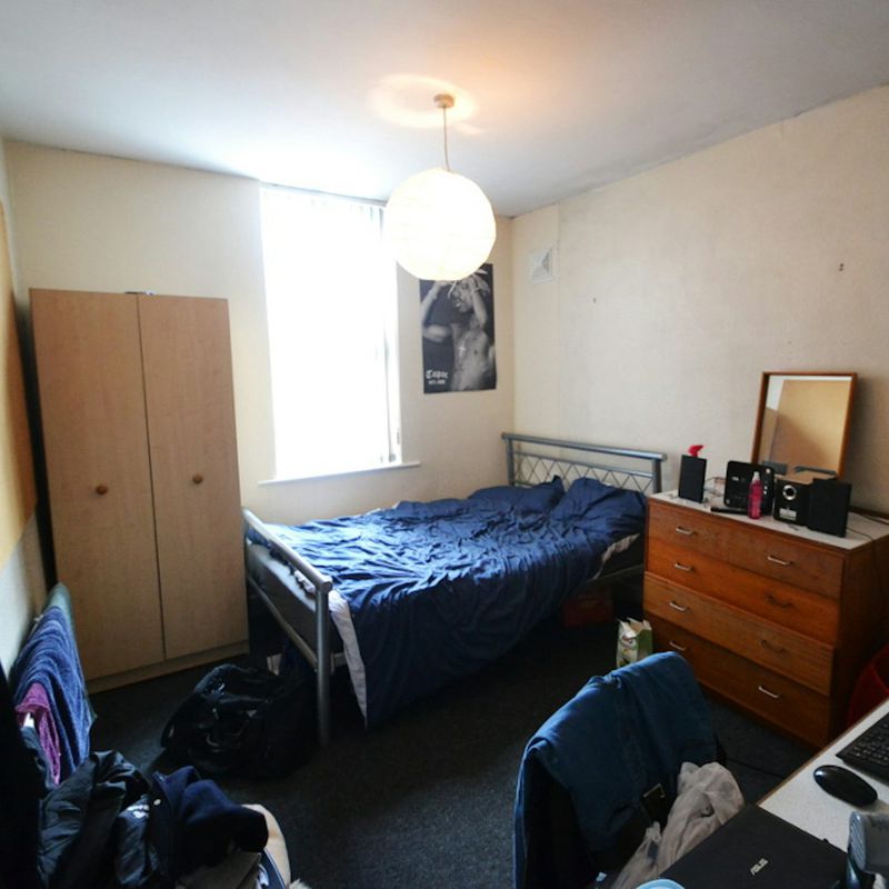 5 Bedroom Property For Rent in West Bridgford - £2,058 PCM