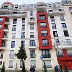 Rent 2 bedroom apartment of 39 m² in Puteaux