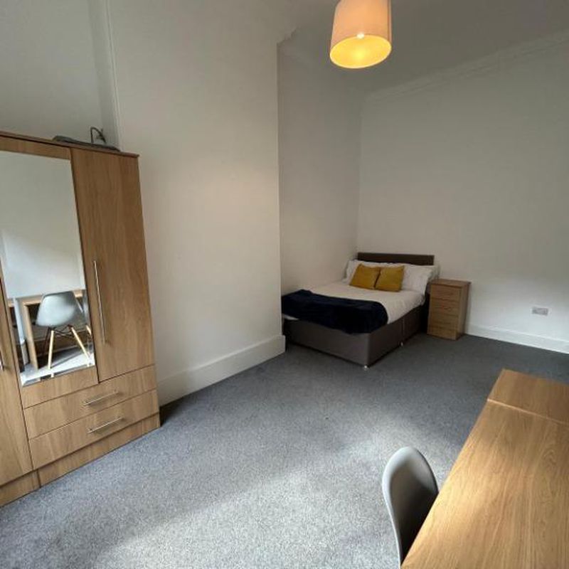 5 Bedroom Flat to Rent at Edinburgh, Ings, Meadows, Morningside, Edinburgh/Tollcross, England