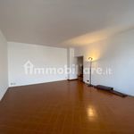 Rent 4 bedroom apartment of 150 m² in Malgrate