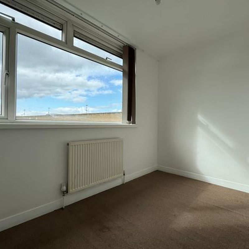 Flat to rent in Barns Road, Oxford OX4 Temple Cowley