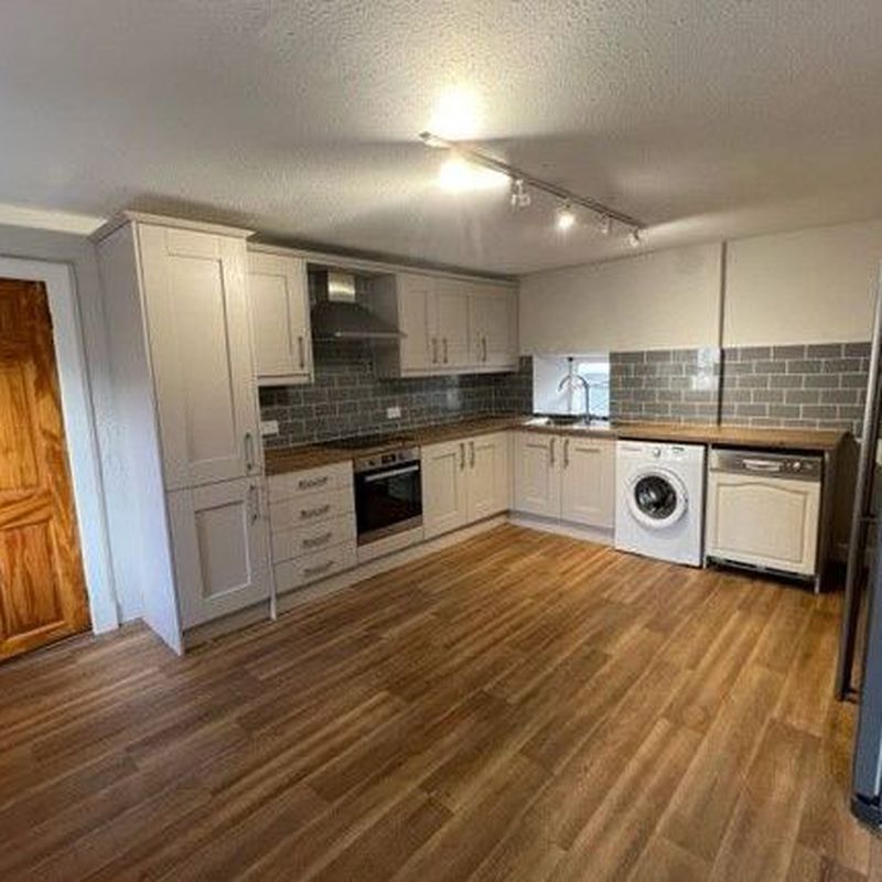 Flat to rent in New Road, Milnathort, Kinross KY13