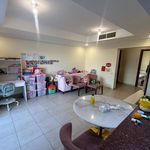 Rent 2 bedroom house of 178 m² in Dubai